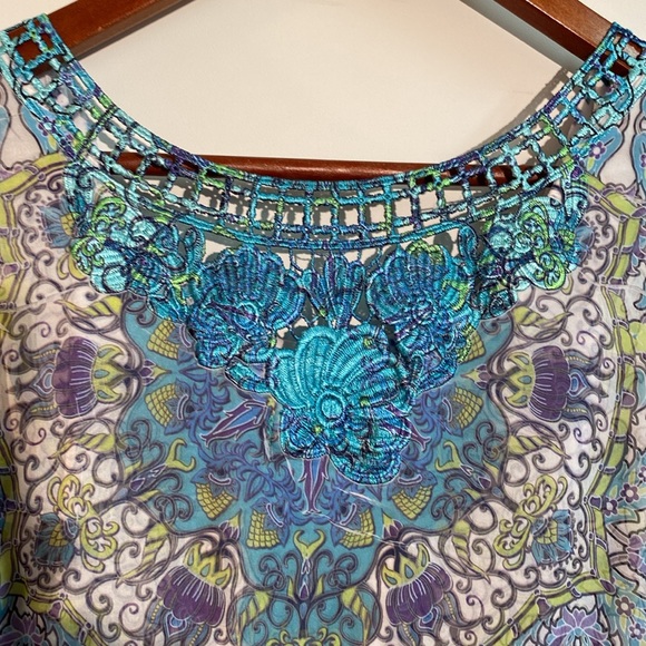 One World Live and let Live - crochet sleeveless blouse. Size XL - Picture 3 of 8